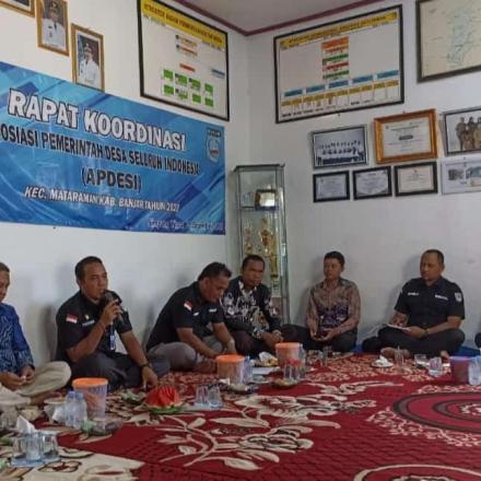 Rapat Koordinasi Asosiasi Pemerintah Desa Seluruh Indonesia (APDESI) di Desa Simpang Tiga