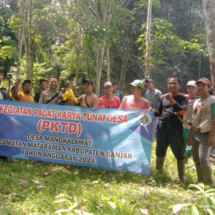 PKTD Pembersihan Sungai Batu Tungku Desa Mangkalawat