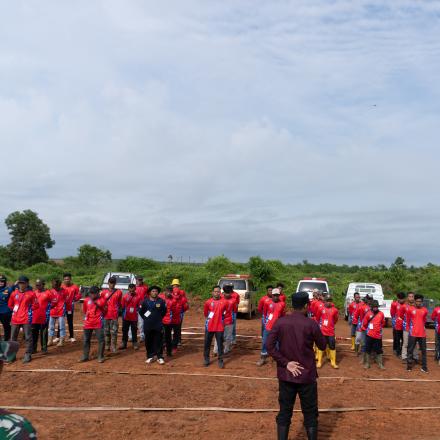 LINMAS Desa Mangkalawat ikuti Pelatihan Calon Anggota Relawan Pemadam Kebakaran (REDKAR)