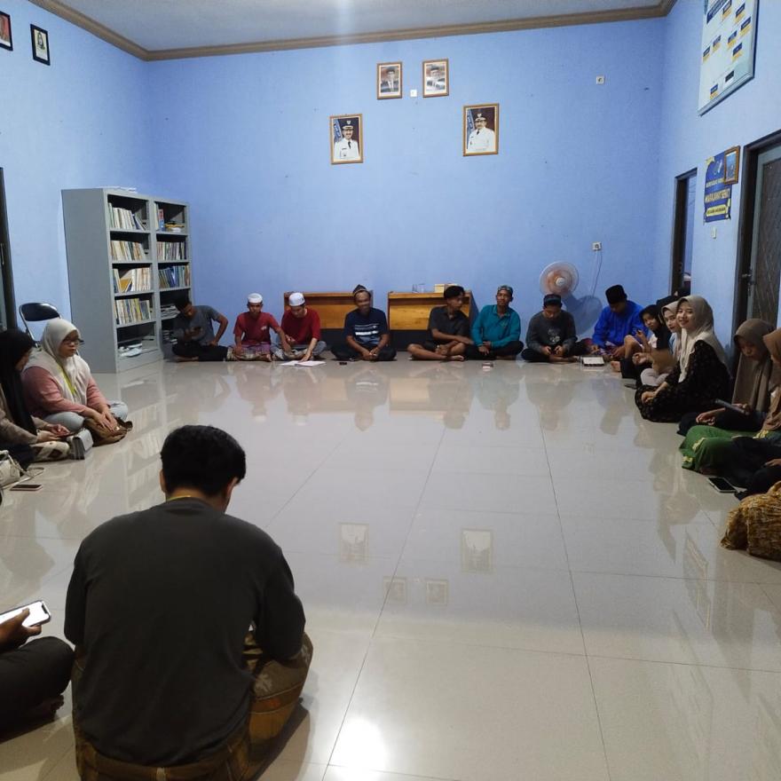 Kegiatan Rapat Karang Taruna  